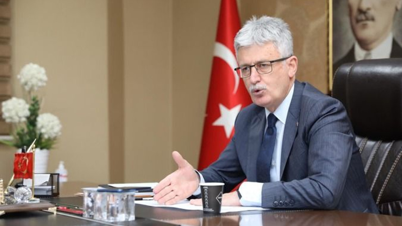 AKP yine Menderes’le cevap verdi